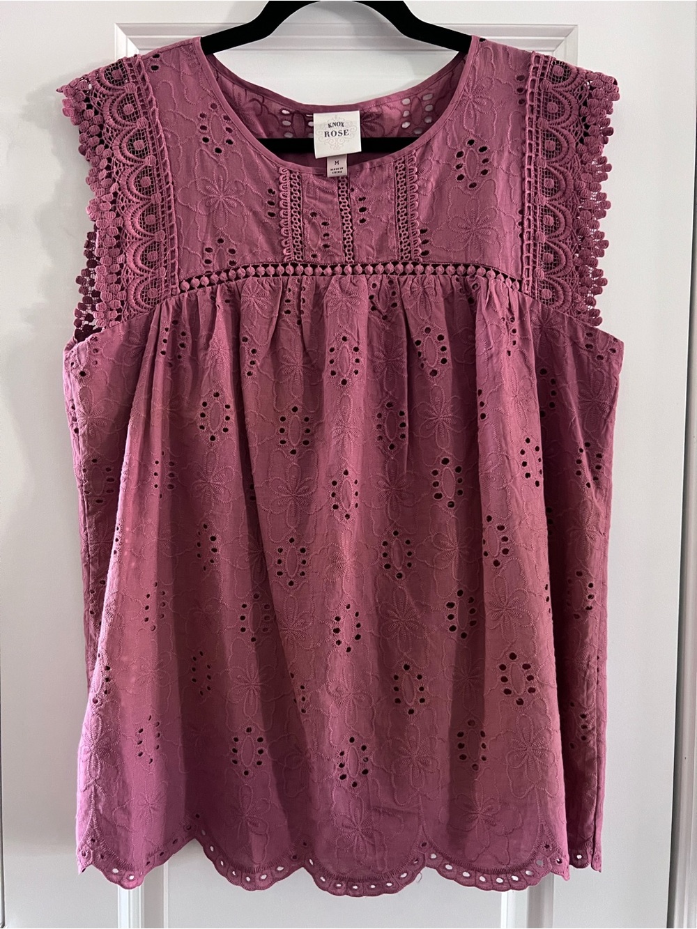 Knox Rose Dusty Rose Eyelet Lace Trim Sleeveless Top